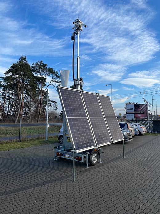 cctv camera with solar panels